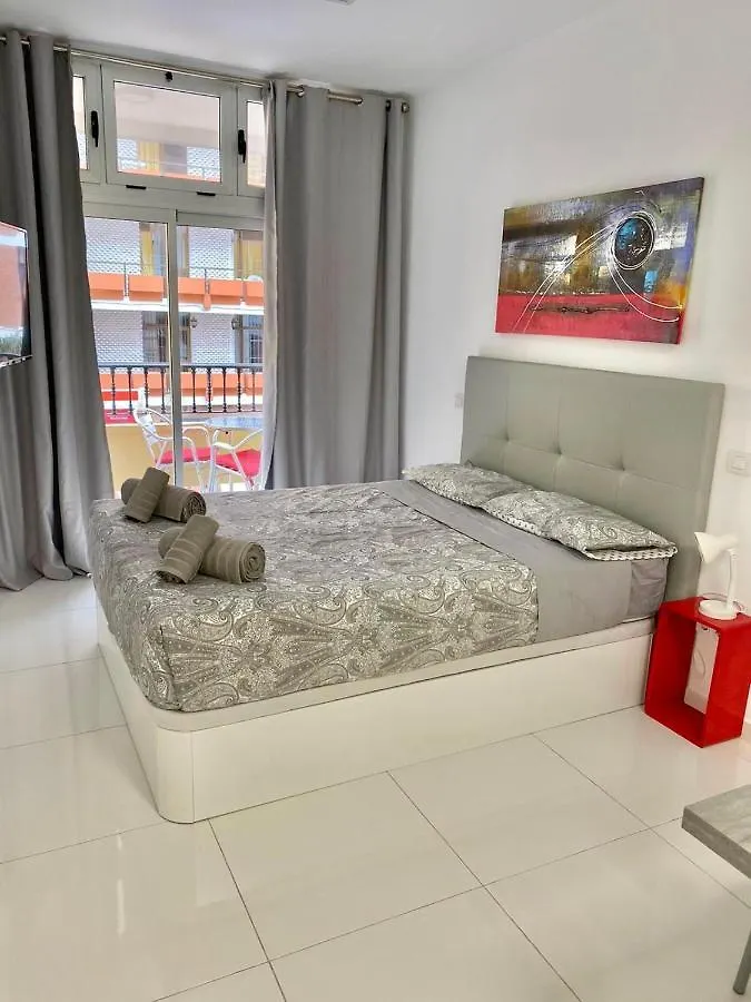Appartement Modern Loft With Terrace In Pedestrian Street Next To Las Canteras à Las Palmas de Gran Canaria