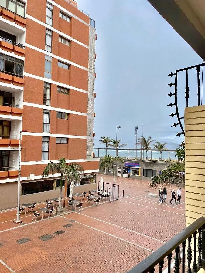Appartement Modern Loft With Terrace In Pedestrian Street Next To Las Canteras à Las Palmas de Gran Canaria